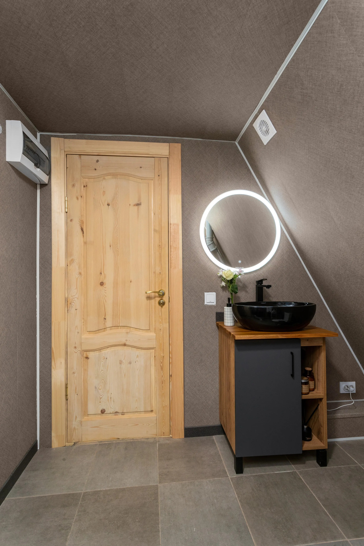 Частный дом A-frame с сауной у Игоры