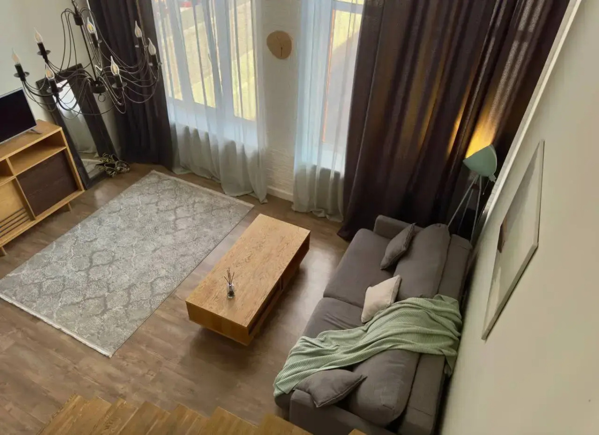 Апартаменты двухъярусные с евроремонтом