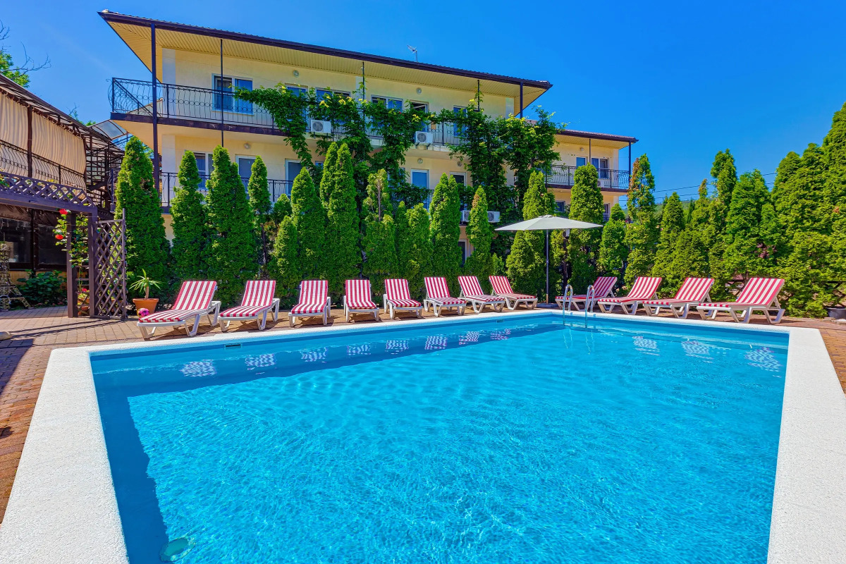 Отель Ашамба