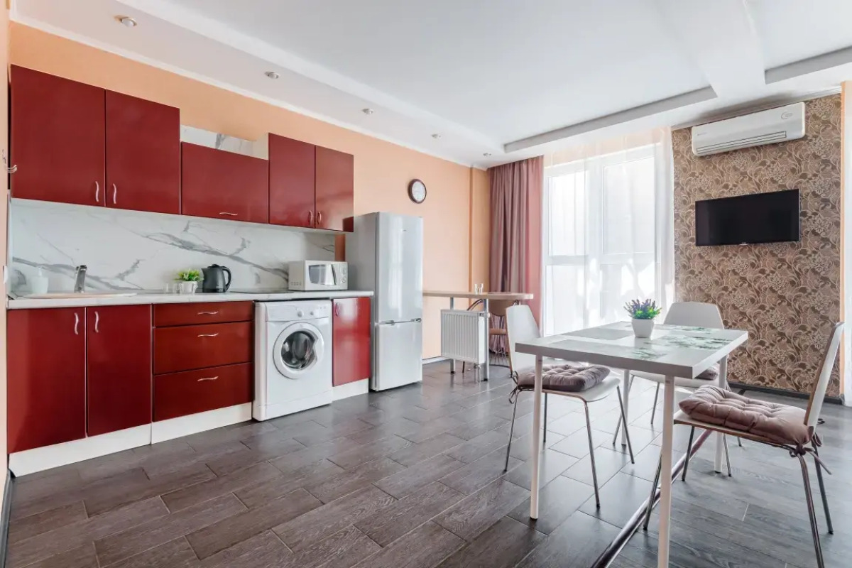 Апартаменты Студия Улучшенная Юг-Апарт на Красной 176