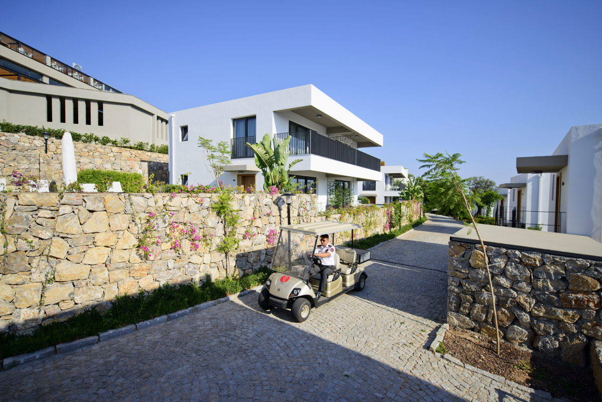 Отель Ramada Resort By Wyndham Bodrum