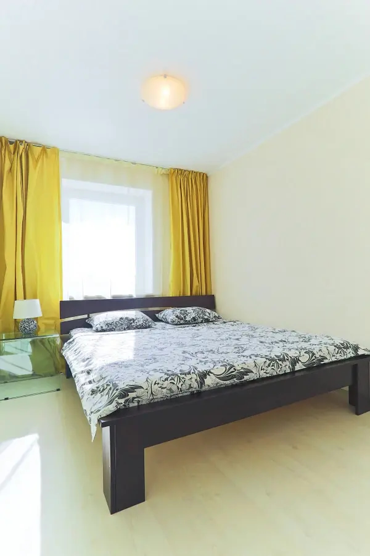 Апартаменты 4-комнатные HomeApart Сторожовская, 8