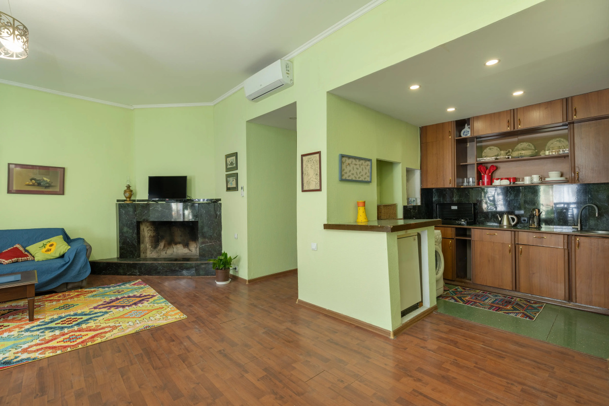 Апартаменты Charming home at Old-town Puri Square