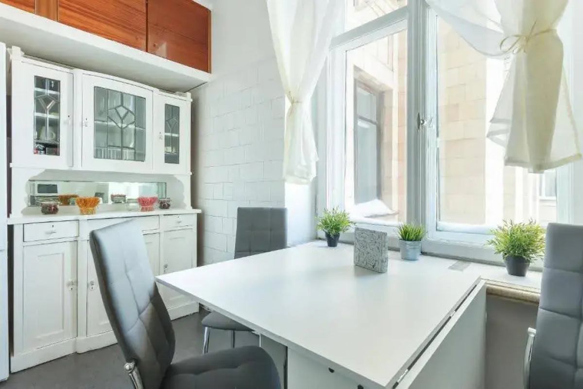 Апартаменты Улучшенные Просторные с Видом на Садовое Кольцо