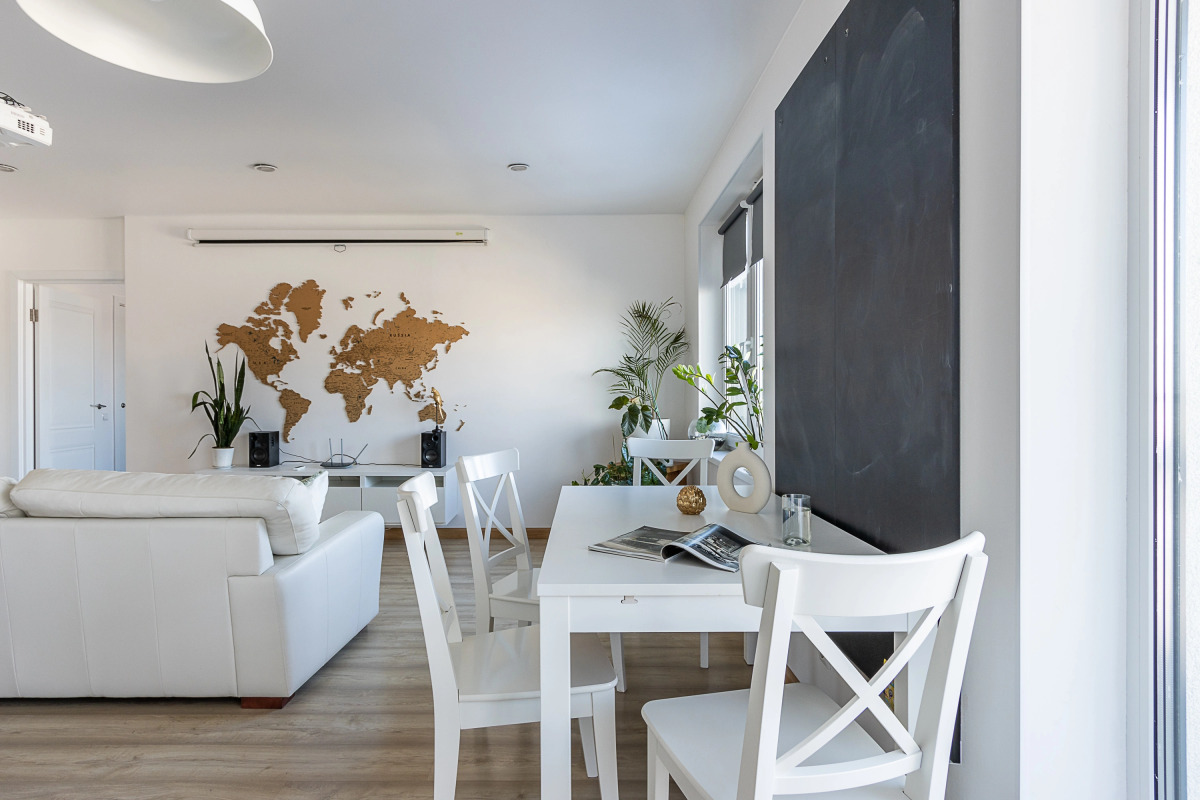 Апартаменты с панорамными окнами в центре Васильевского острова.