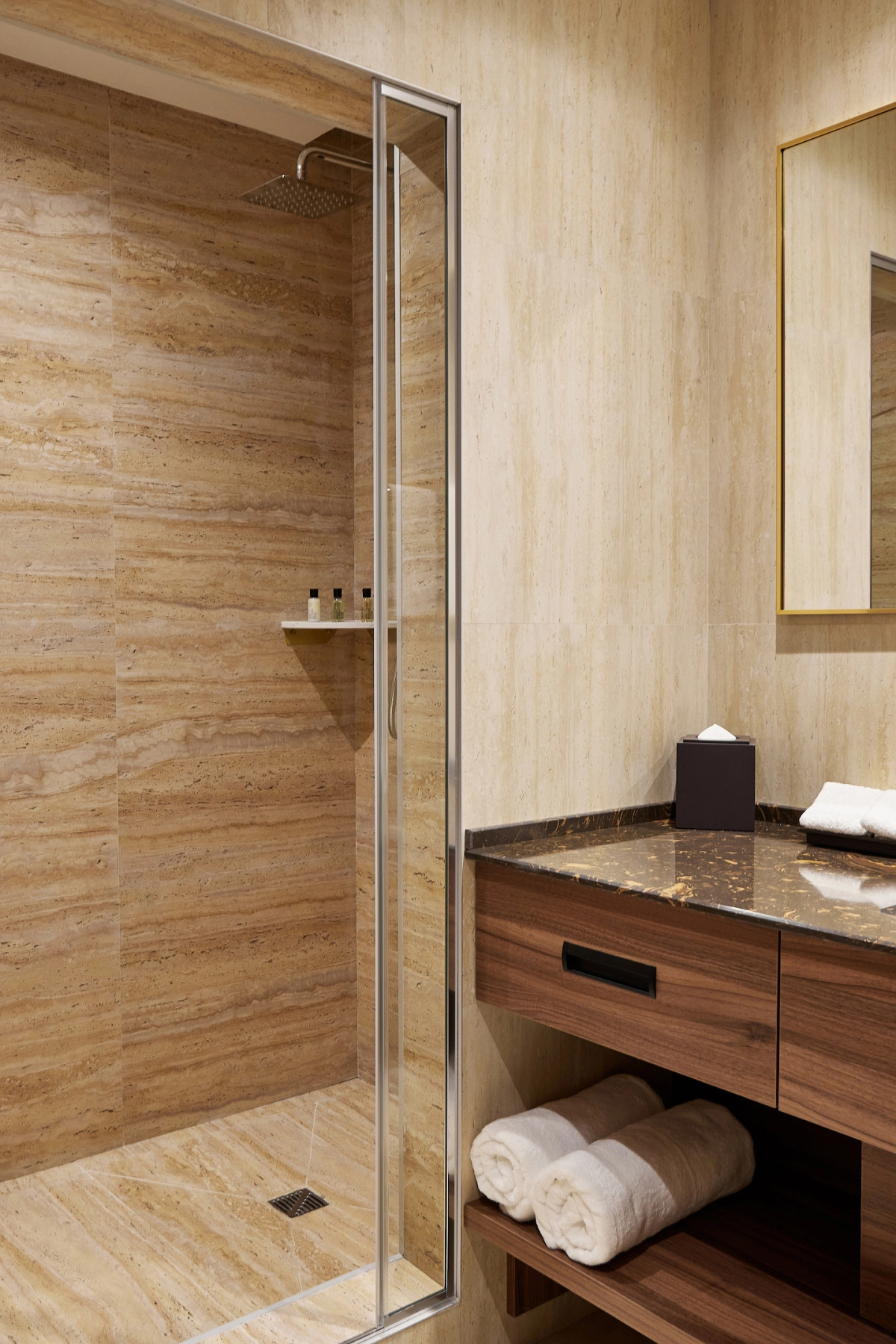 Aden Hotel & Business Centre Minsk (airport)