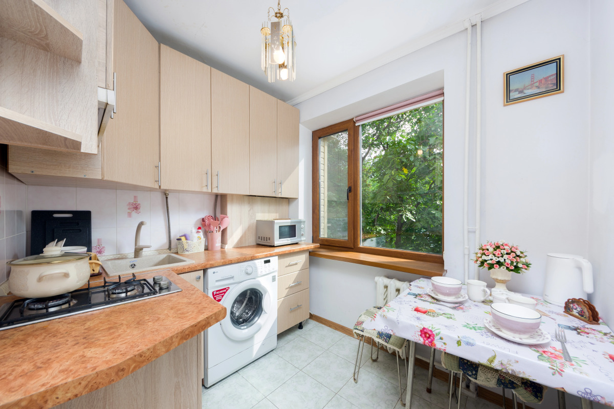 Квартира Велинградская 1