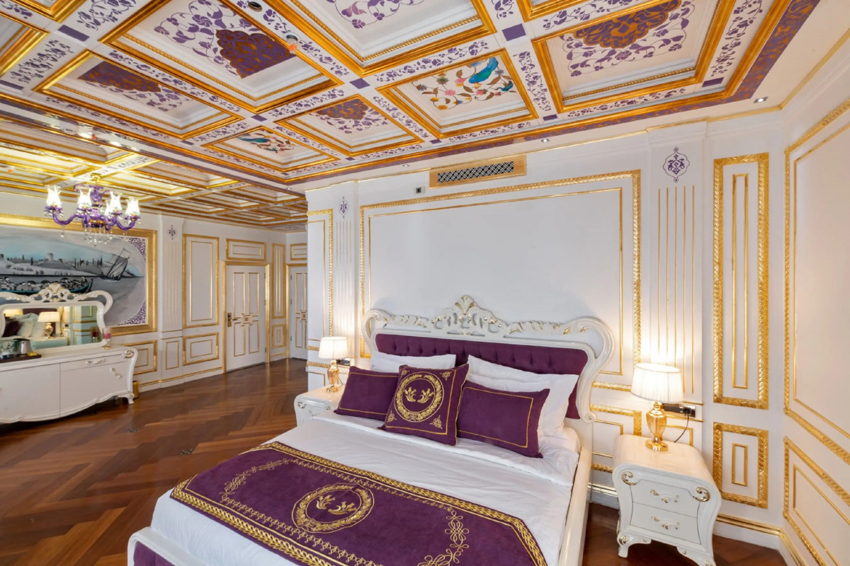 Отель Seven Hills Palace