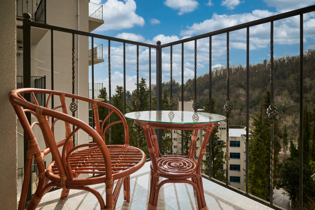 Квартира в Хосте с Отдельной Спальней и Видом на Море