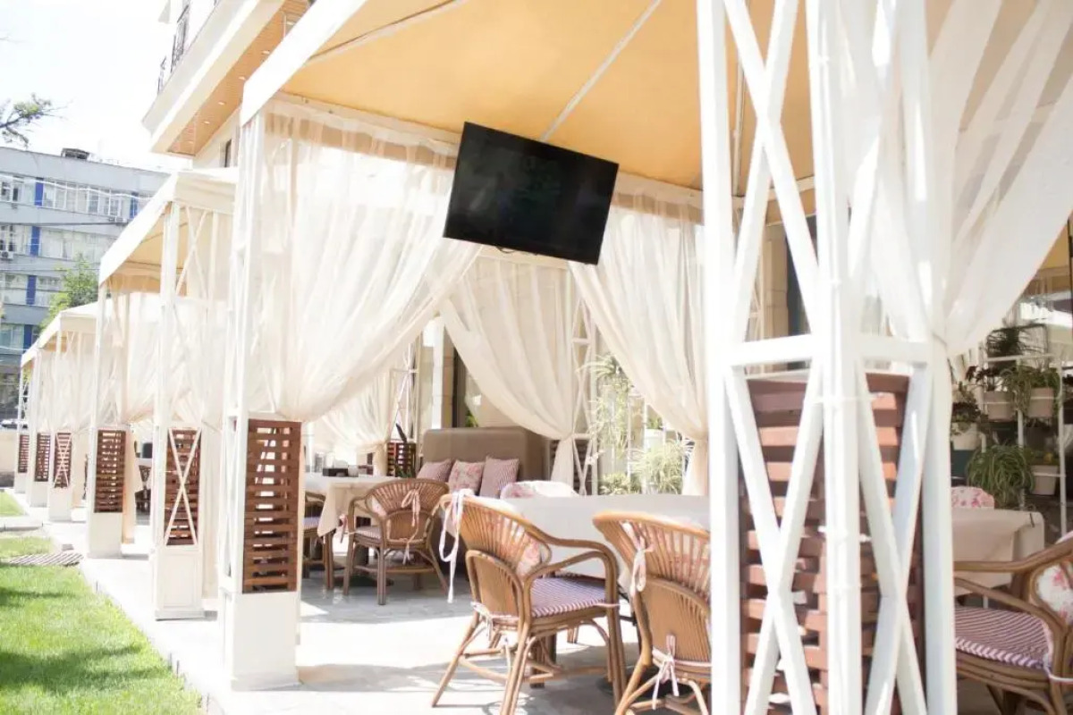 Отель Ramada by Wyndham Bishkek Centre