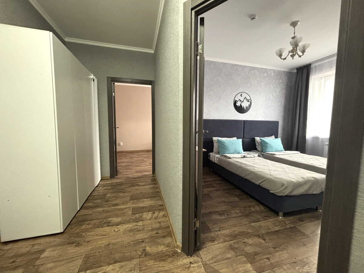 Квартира BestHome Двухкомнатная семейная в центре