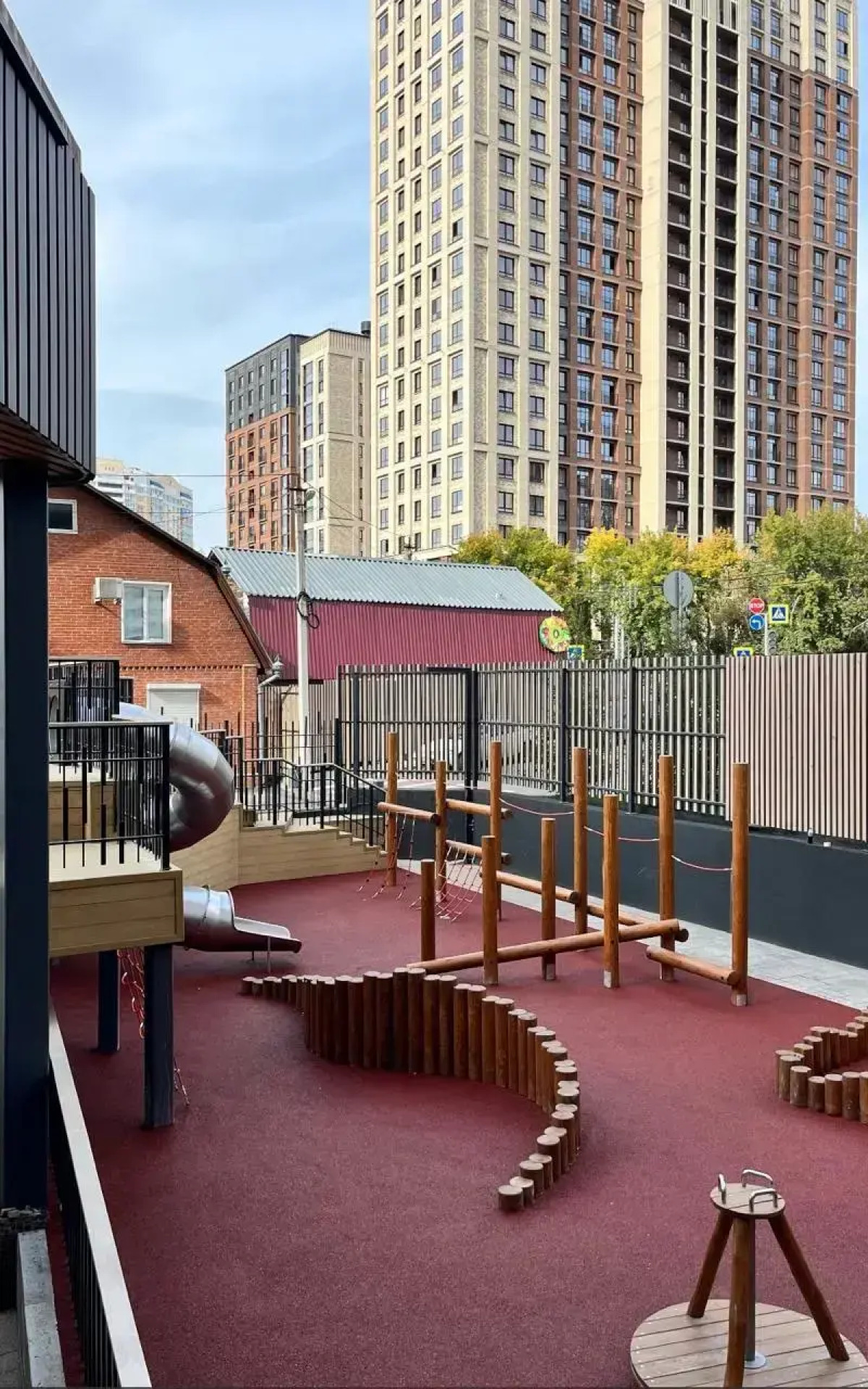 Апартаменты Евродвухкомнатные Stepanenkov на Военной 51