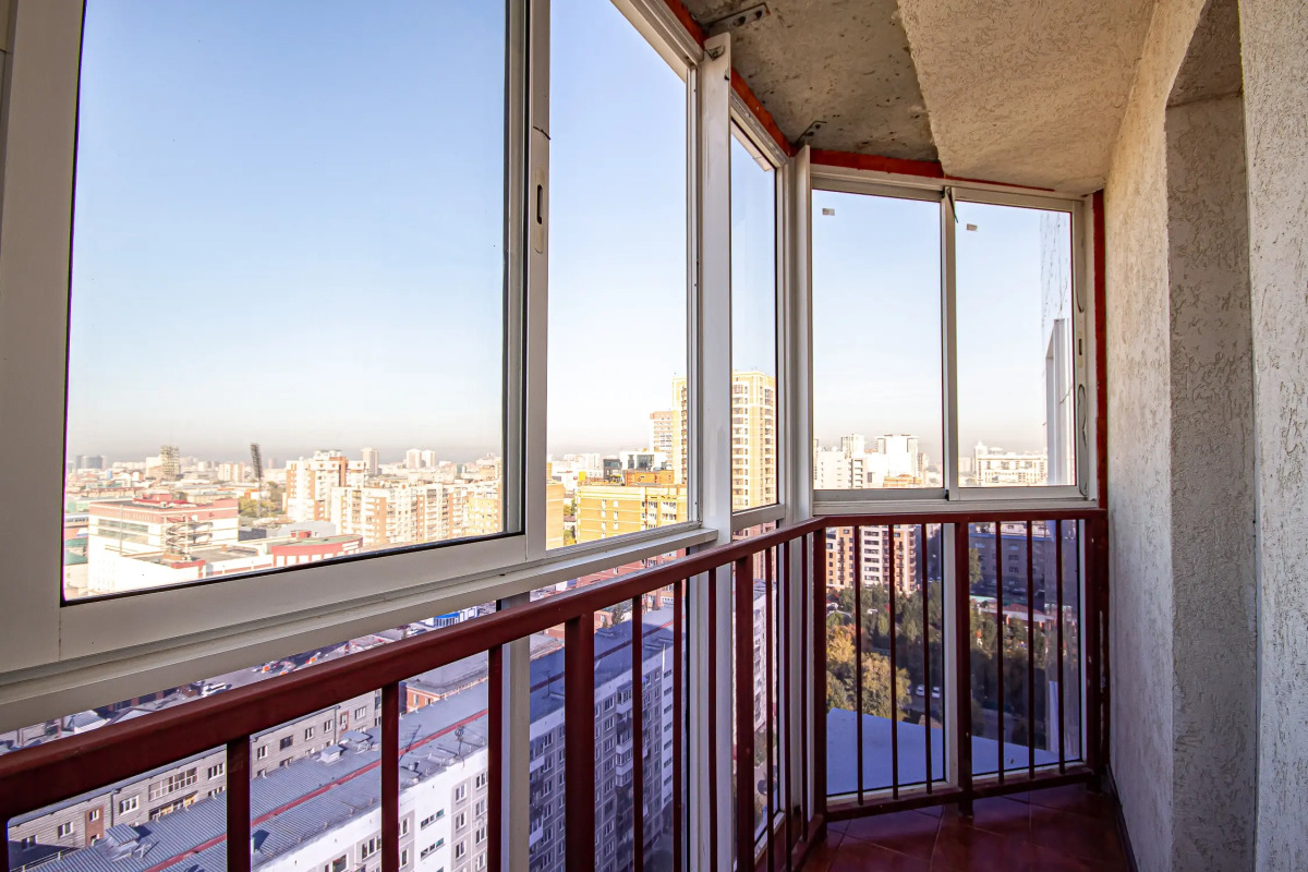 Квартира Фрунзе 49/2 этаж 20