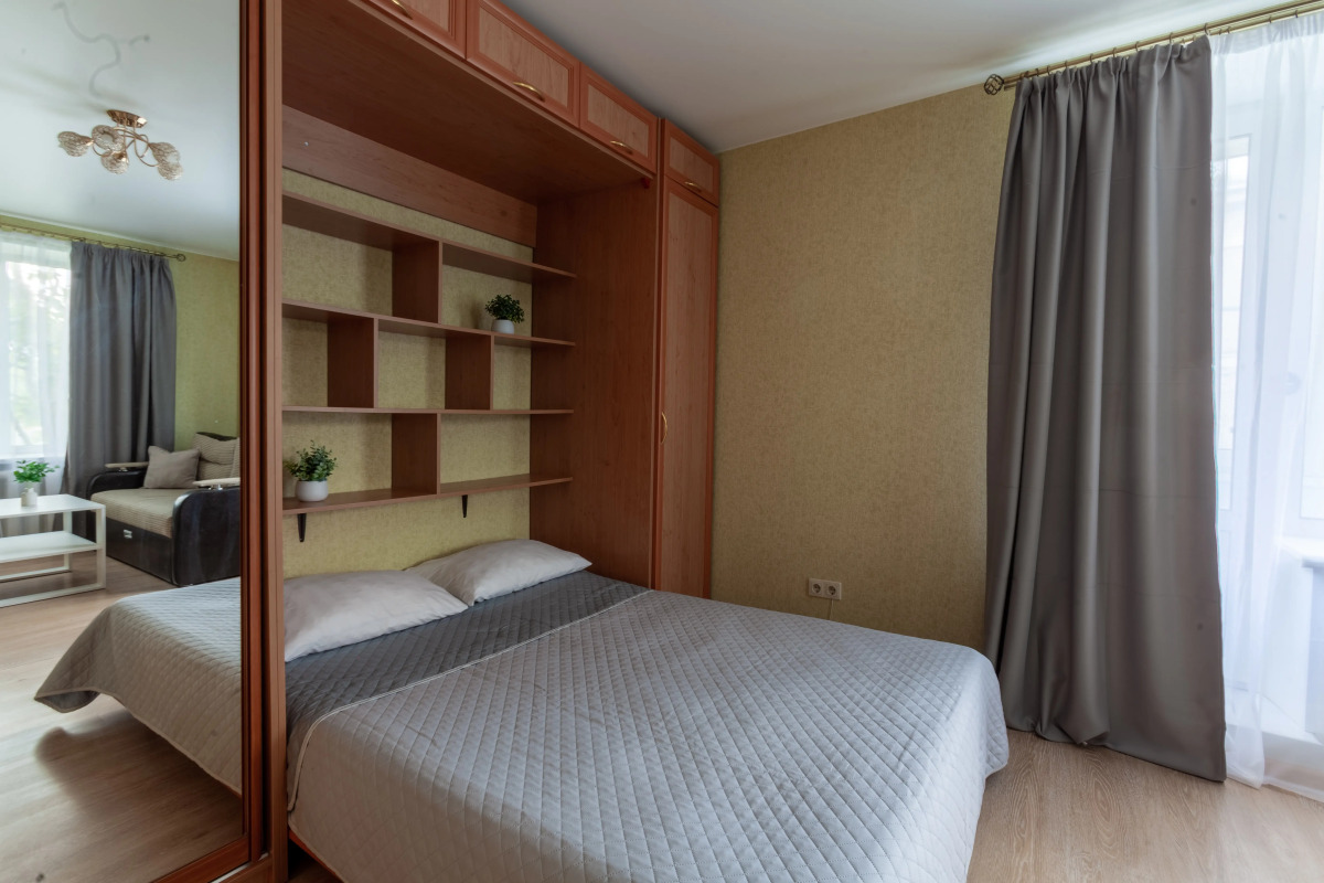 Квартира двухкомнатная вблизи Петергофских фонтанов