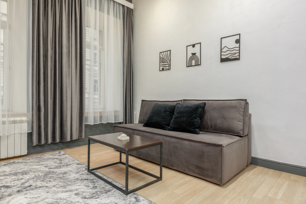 Апартаменты у Восстания