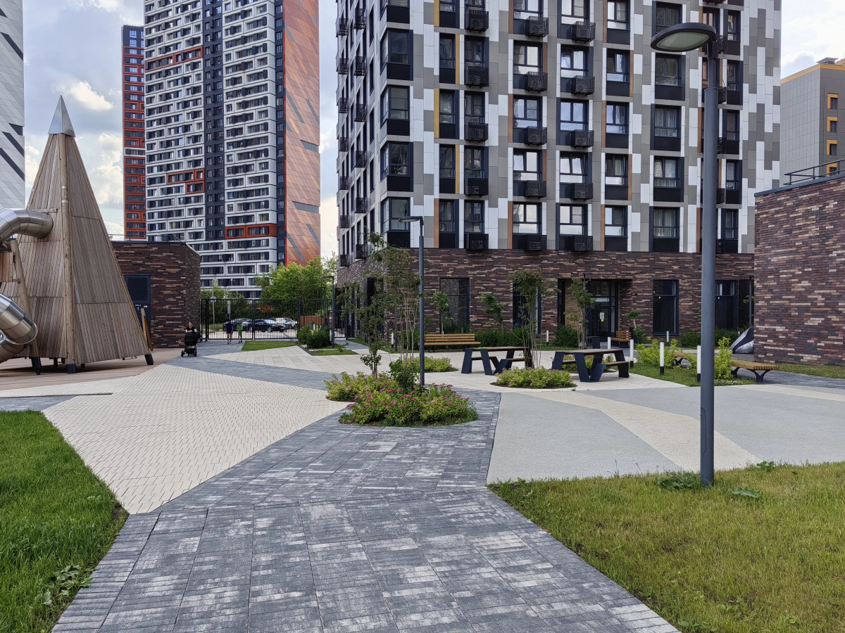 Квартира Яркая студия в 4 минутах от метро. Бесконтактное заселение