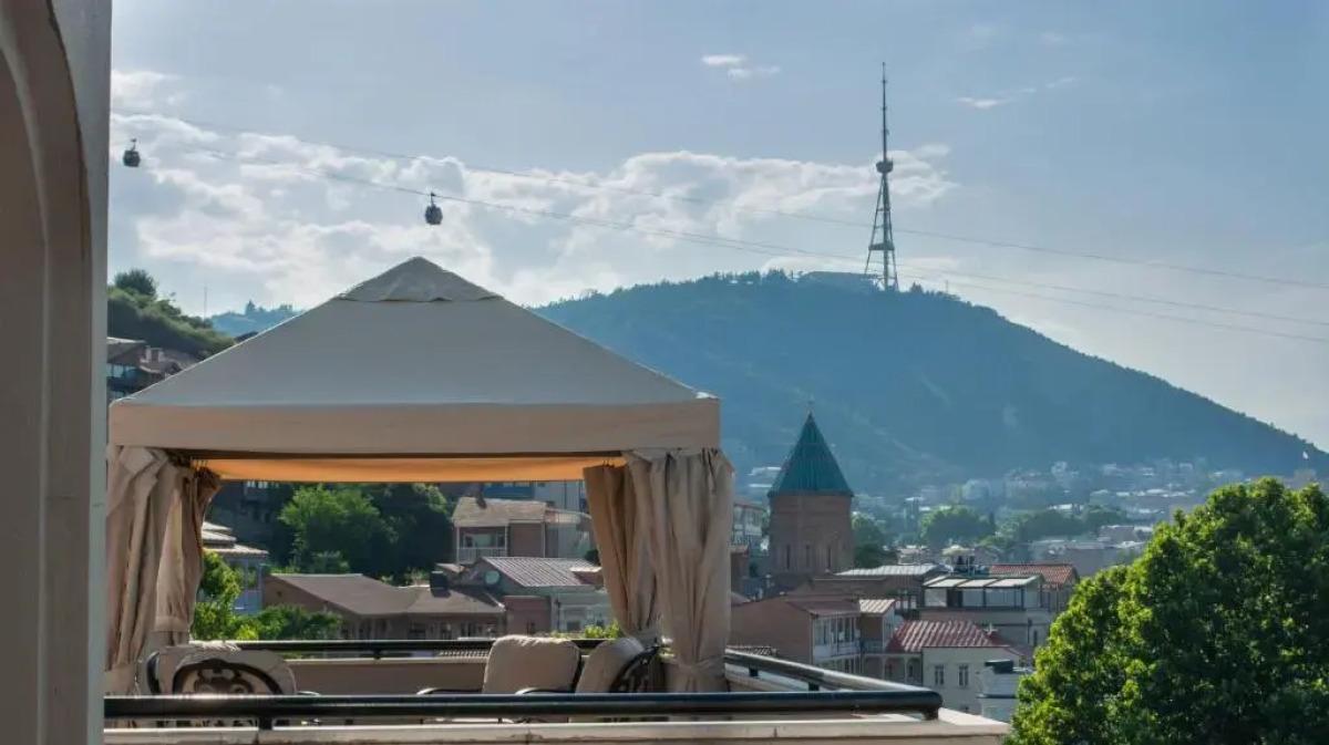 Отель Tiflis Palace