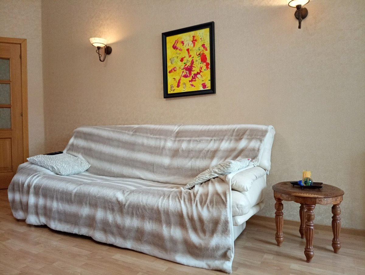 Квартира Красная 8