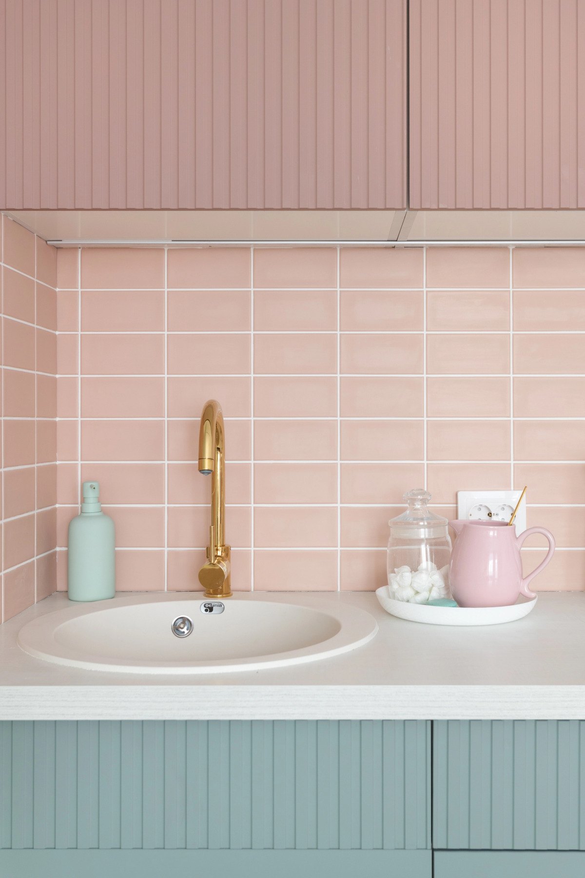 Квартира 50 Оттенков Розового