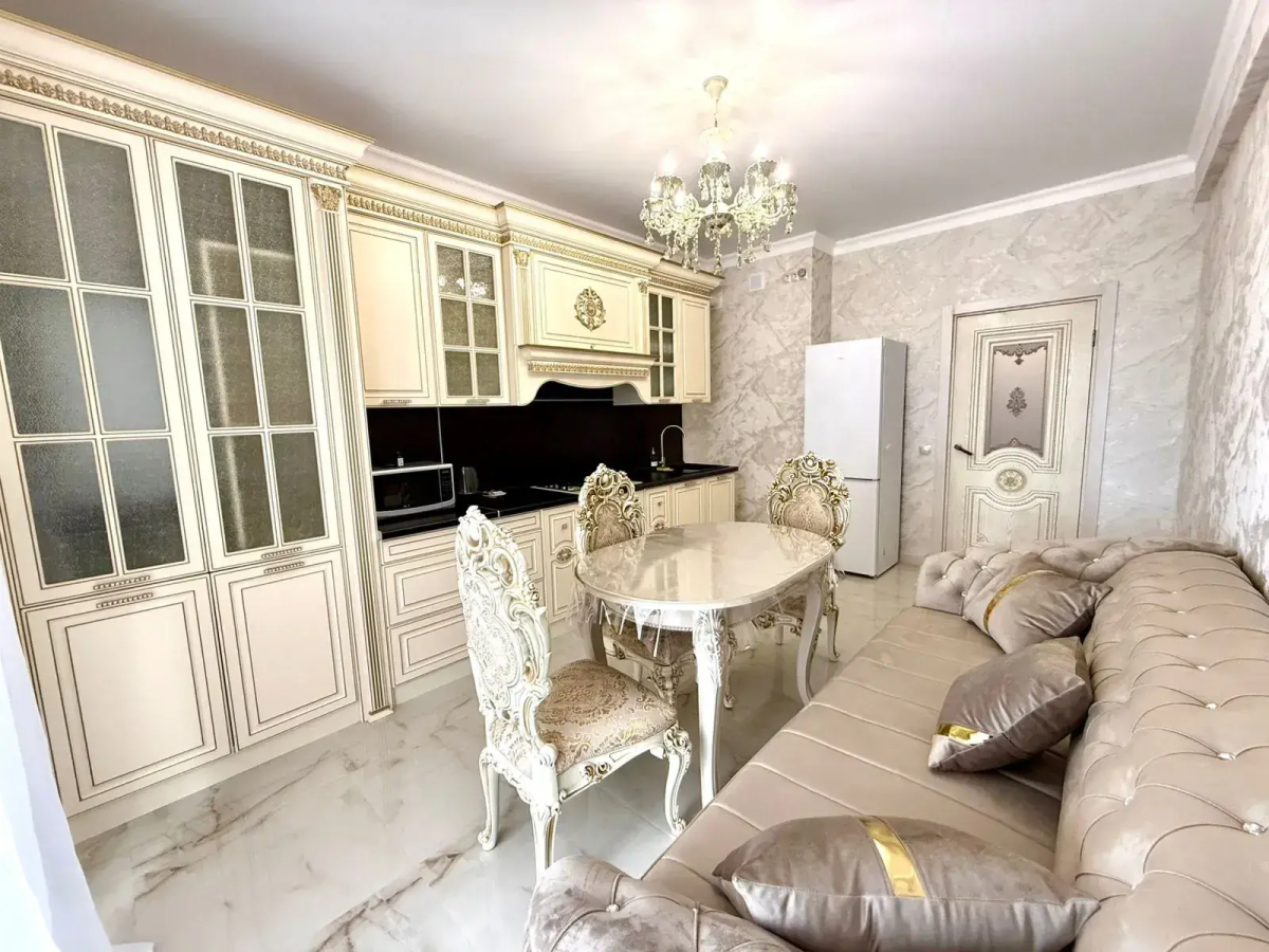 Квартира Новая однокомнатная ЖК Кристал