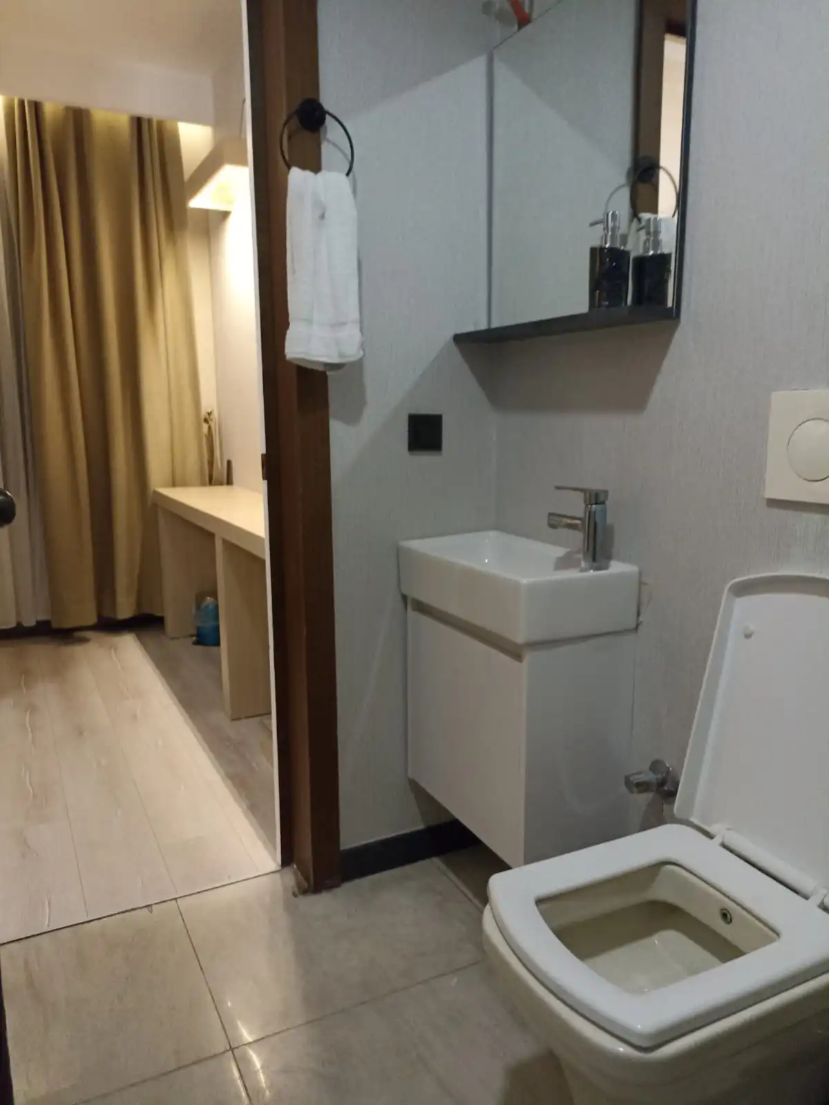 Falcon Palace Hotel