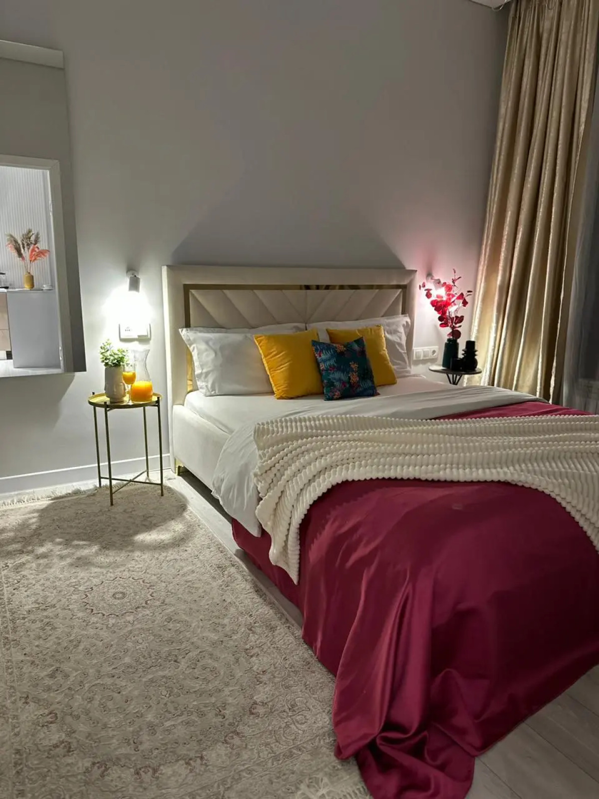 Квартира Светленькое Уютное Гнездышко