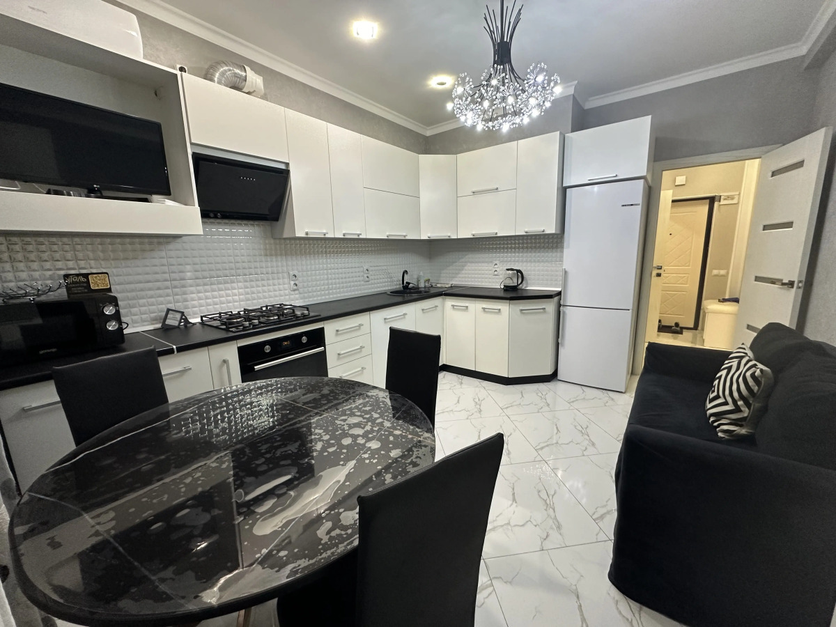 Апартаменты на Чкалова 37 с видом на горы