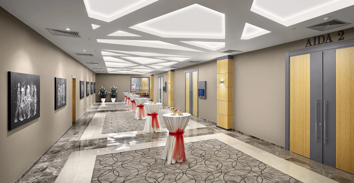 Отель Ramada Plaza by Wyndham Eskisehir