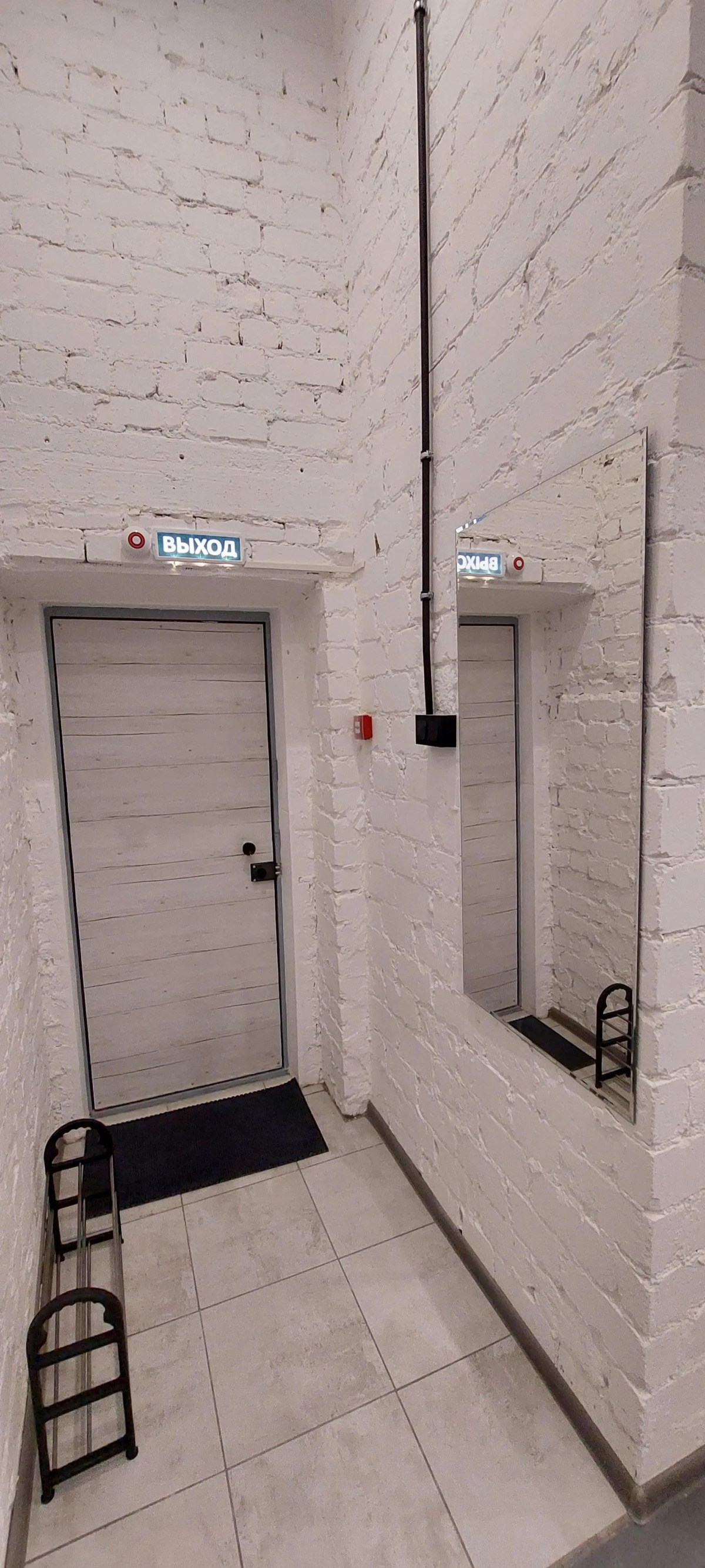 Апартаменты "У художника на Аллее Героев, 4"