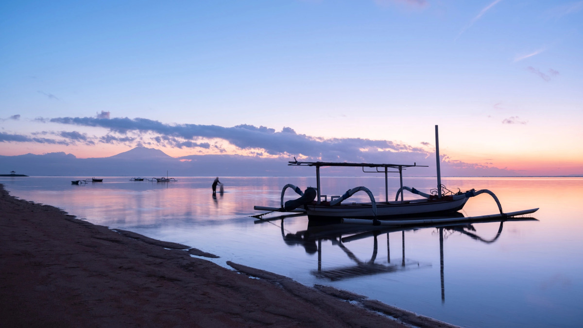 Отель Maya Sanur Resort & Spa