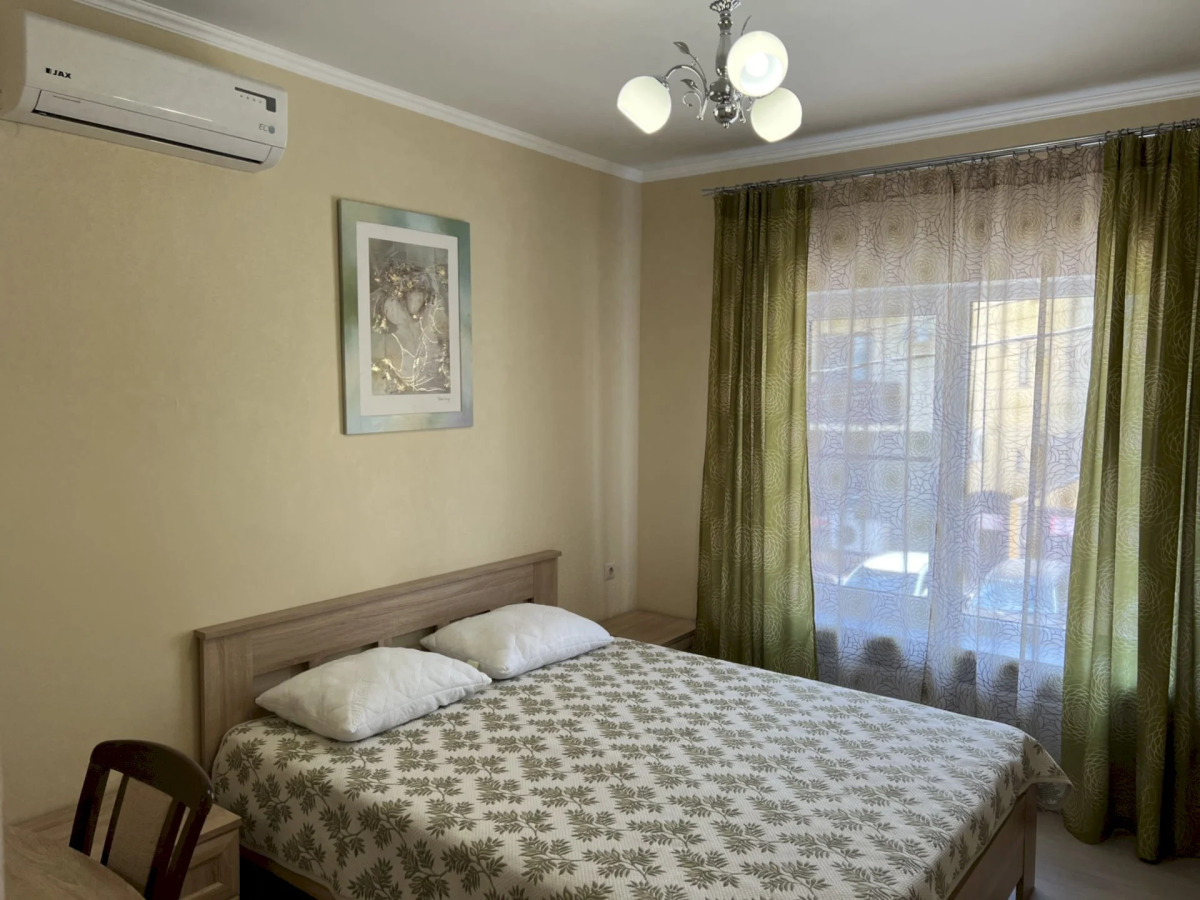 Частный Дом 120 2 Комнатный Этаж с Кухней