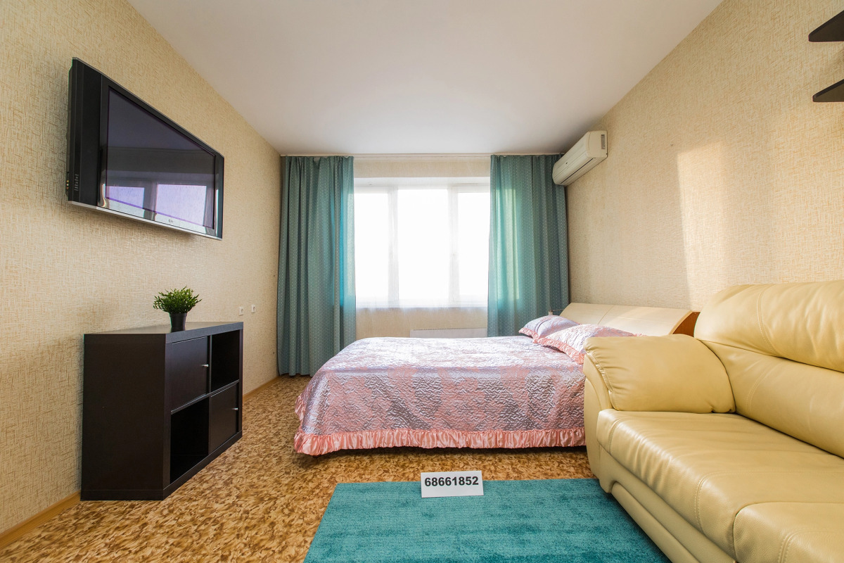 Апартаменты на Родионова 165к12