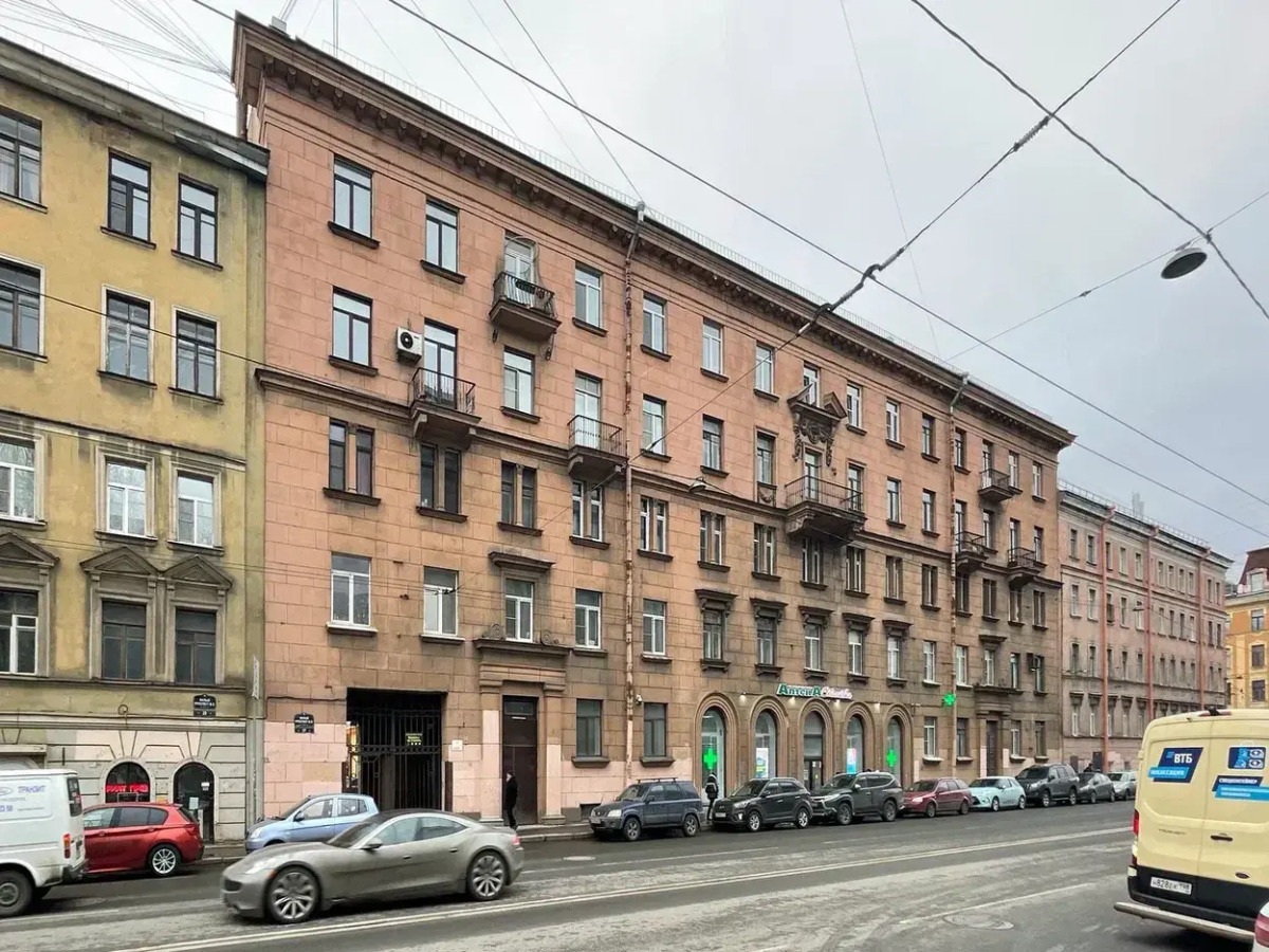 Апартаменты Prudius Apart на Васильевском острове (Осень)