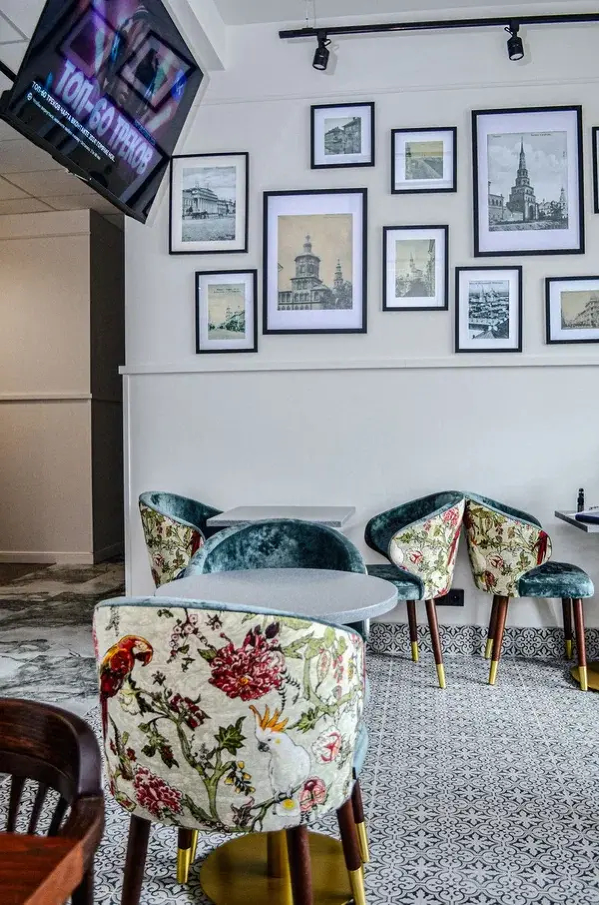 Отель Gizzat Plaza