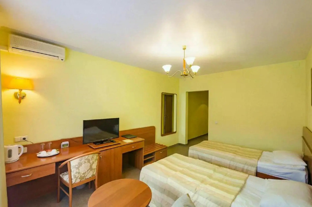 Отель Александровский парк-отель