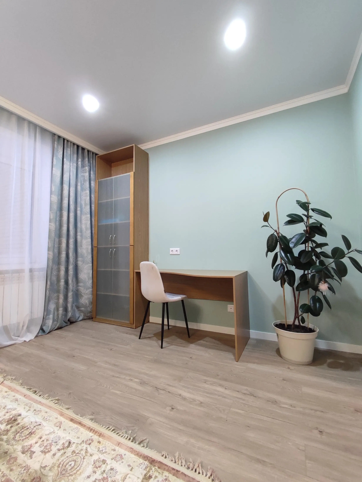 Квартира Яркая, Уютная