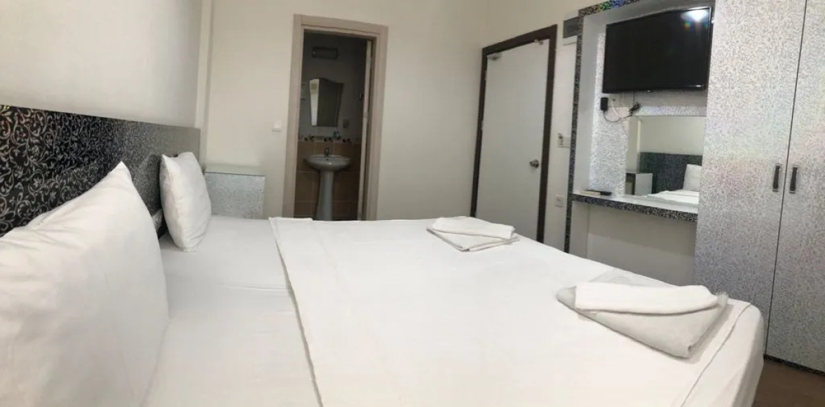 Отель Lavin Garden