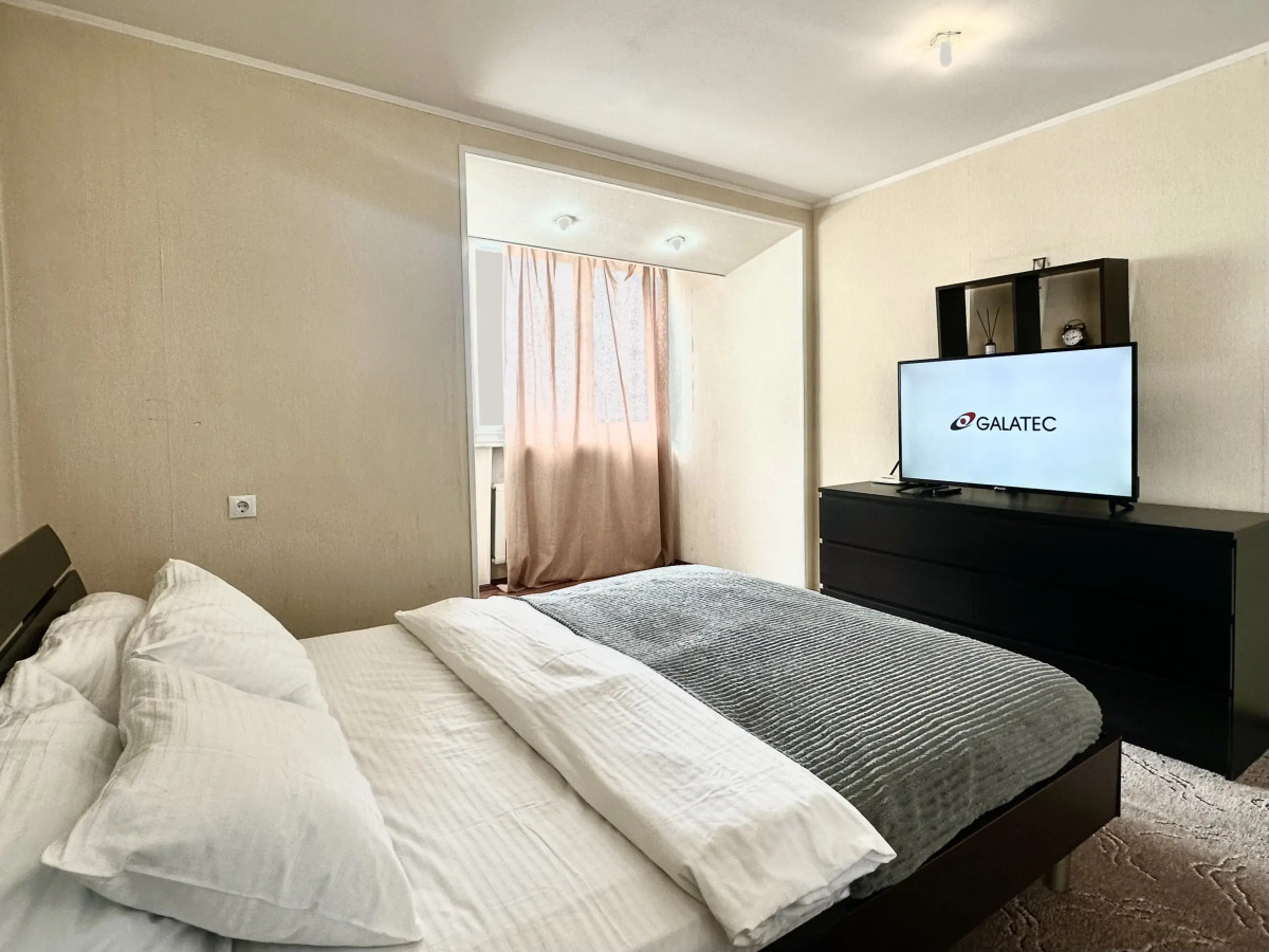 Апартаменты 3х комн на Бестужева 15 в 10 минутах от ЖД вокзала