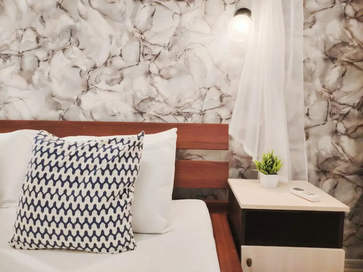 Квартира на цокольном этаже спасающие от жары с кухонной зоной