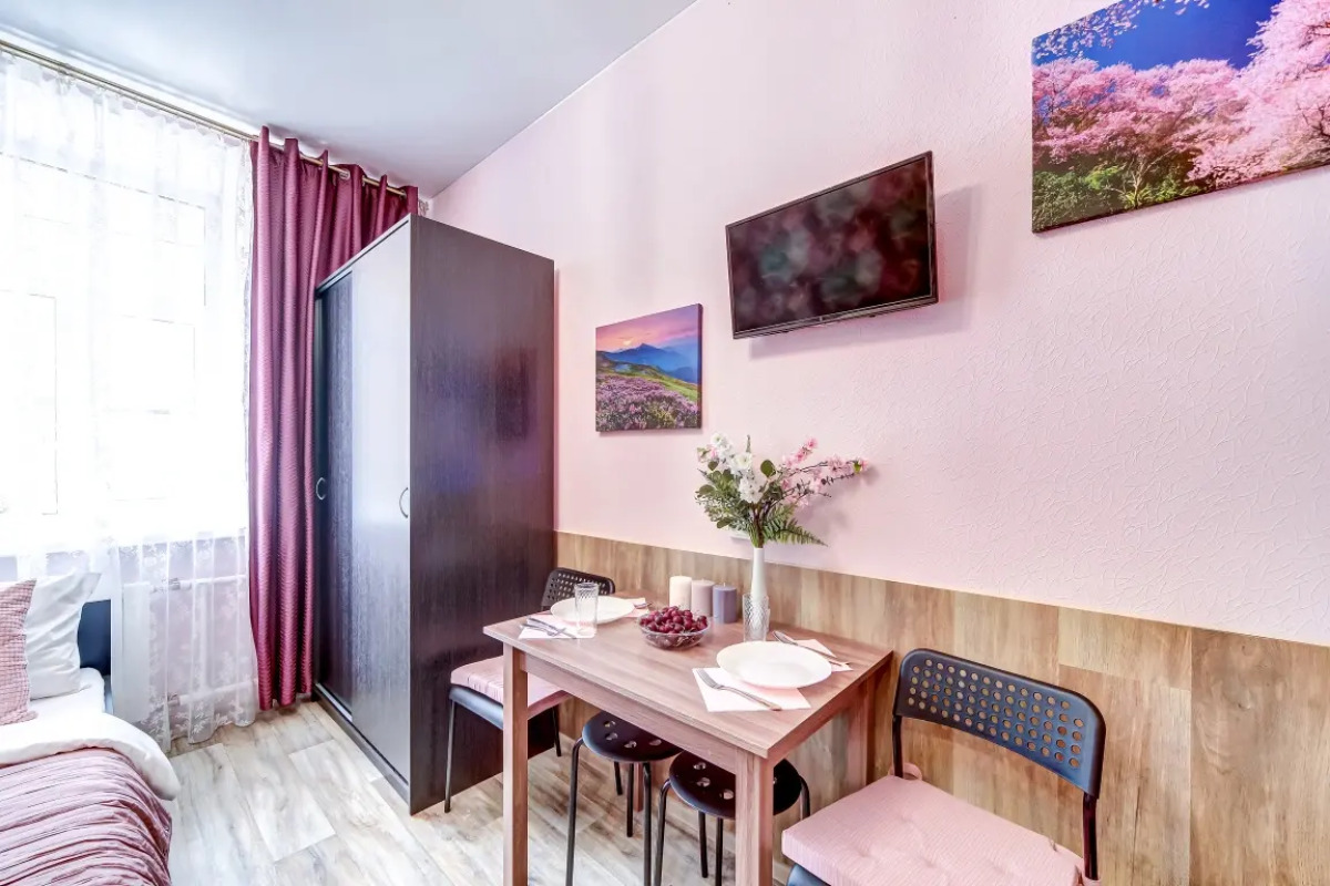 Апартаменты 2 Уютные на Пионерской Улице Петроградской Стороны (ЧК2)