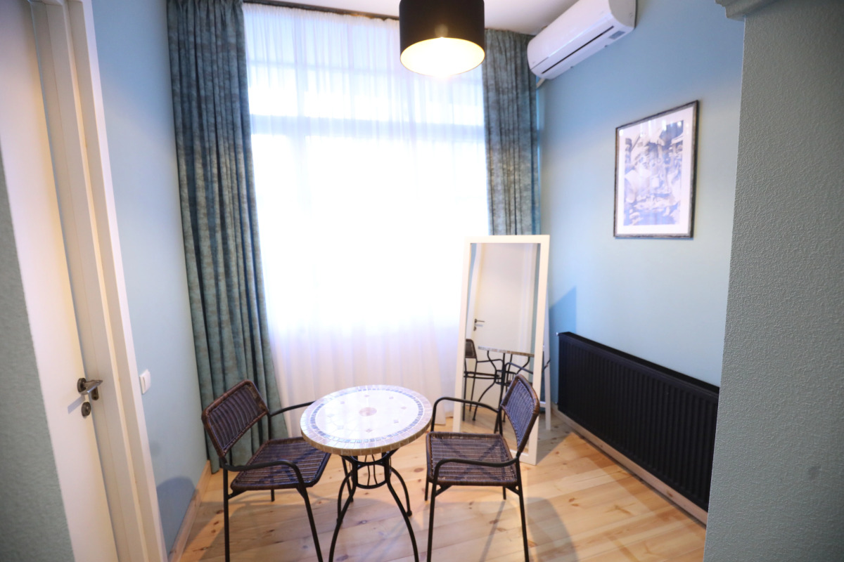 Отель История Тбилиси