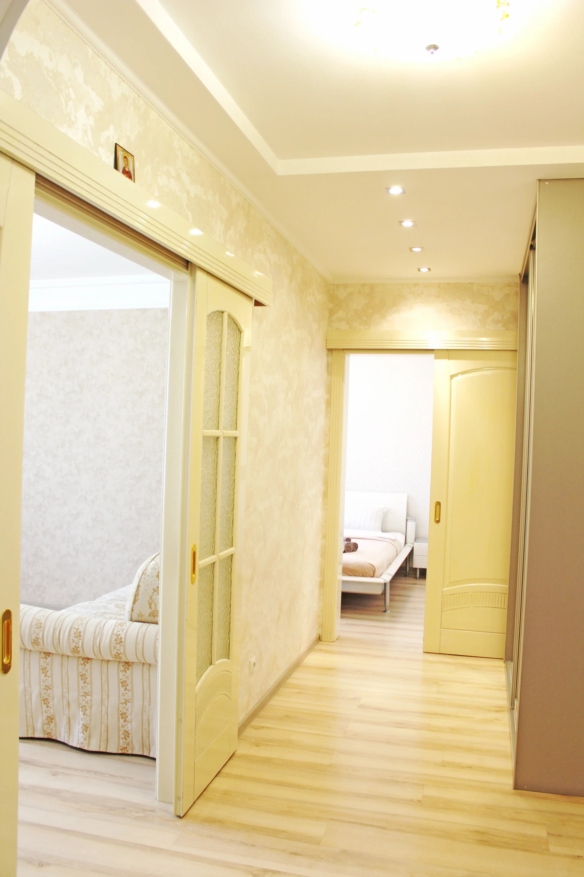 Квартира Двухкомнатные апартаменты с джакузи