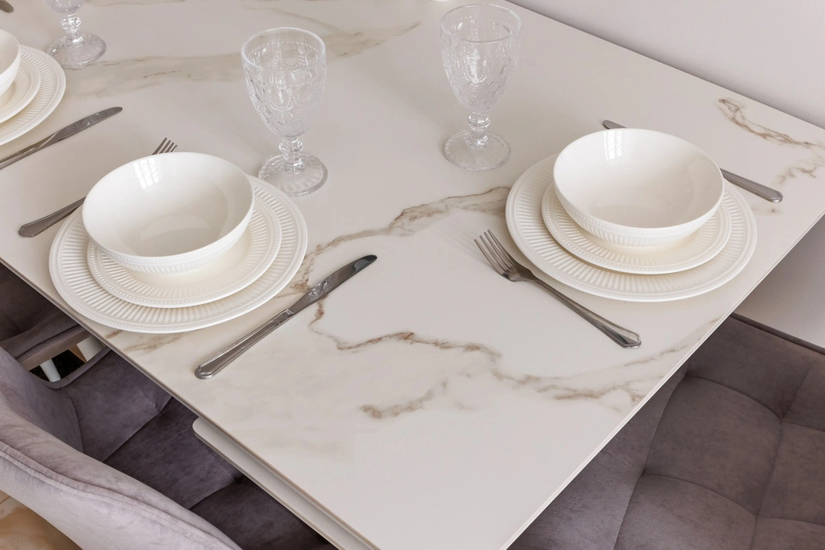 Апартаменты AURA с панорамными окнами и видом на горы