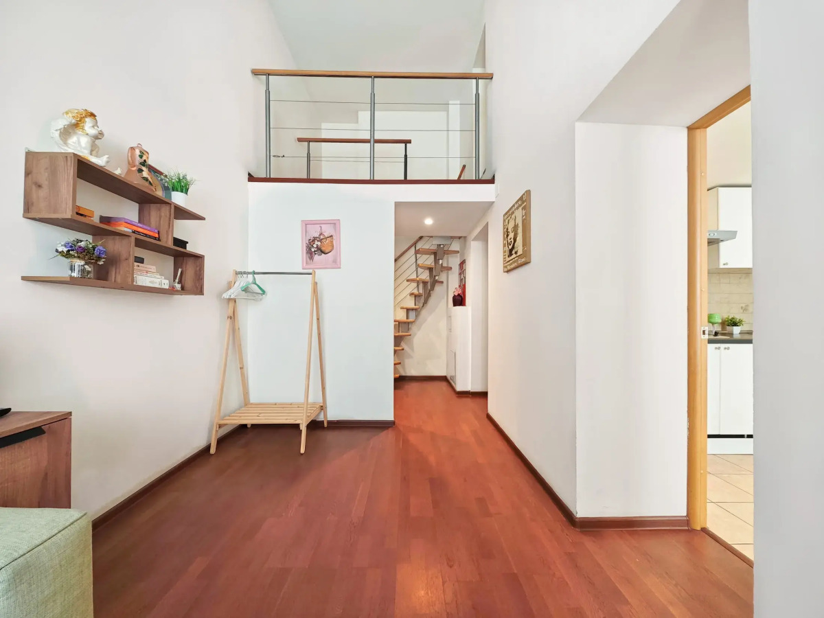 Апартаменты Невский 18 Николь и Мишель