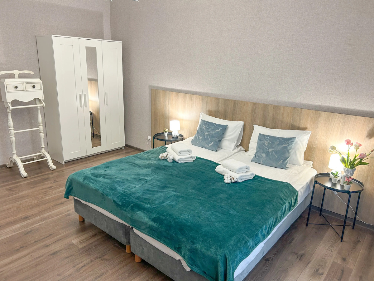 Апартаменты Sun City Apartments Shtolz 28 с Двумя Спальнями в Центре Города