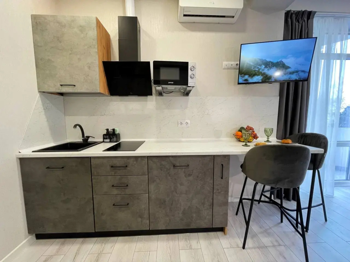 Апартаменты с балконом 3 минуты до моря