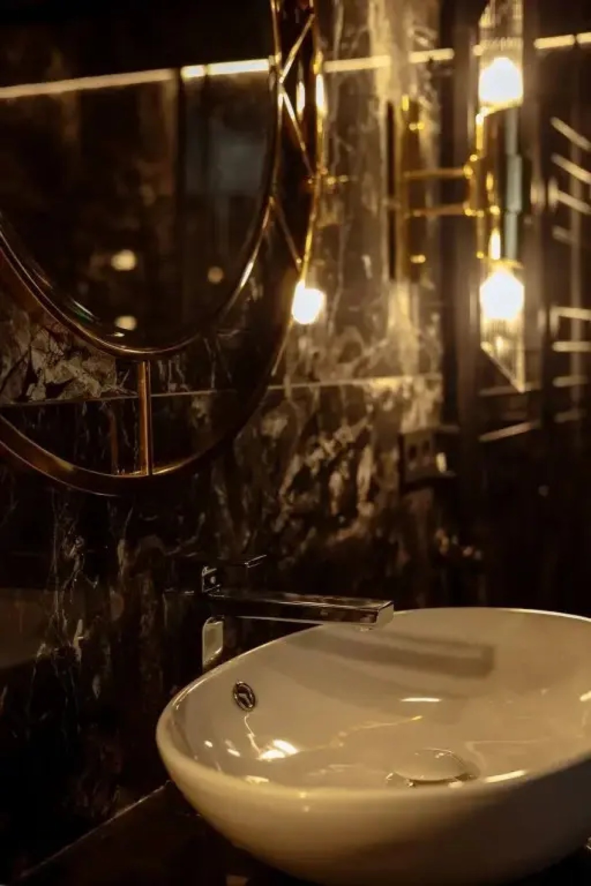 Апартаменты Four Rooms Нуар 320