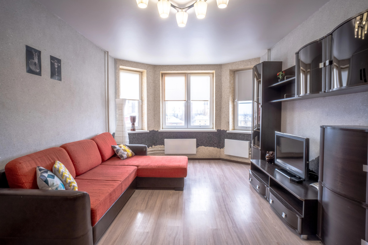 Квартира большая двухкомнатная в отличном районе