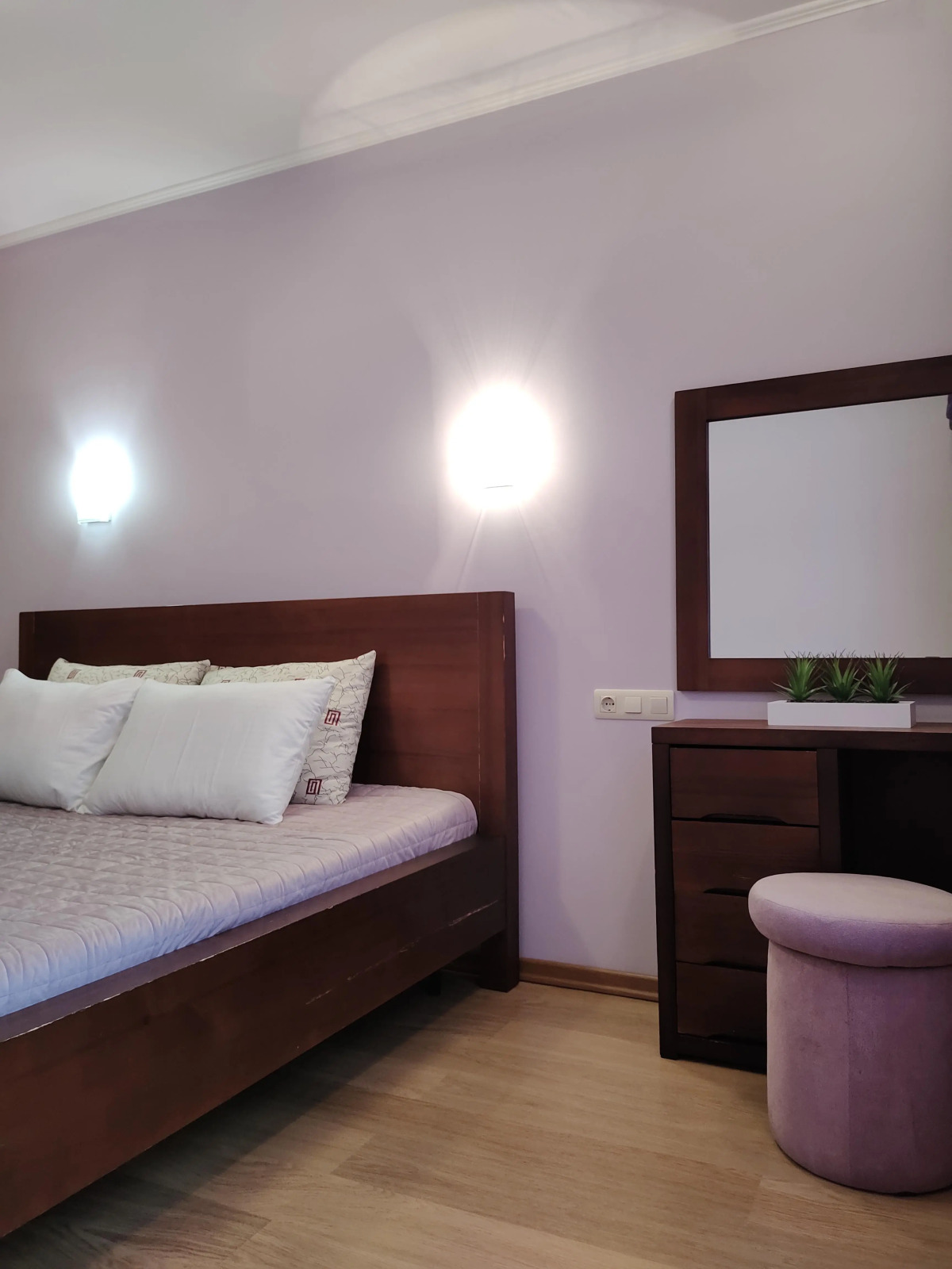 Квартира на Бикбая 23/2. Просторные трёхкомнатные апартаменты на 6 гостей.