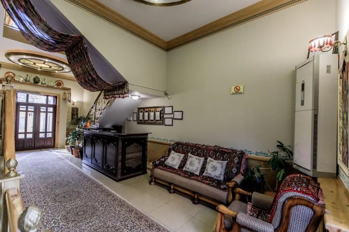 Отель Billuri Sitora